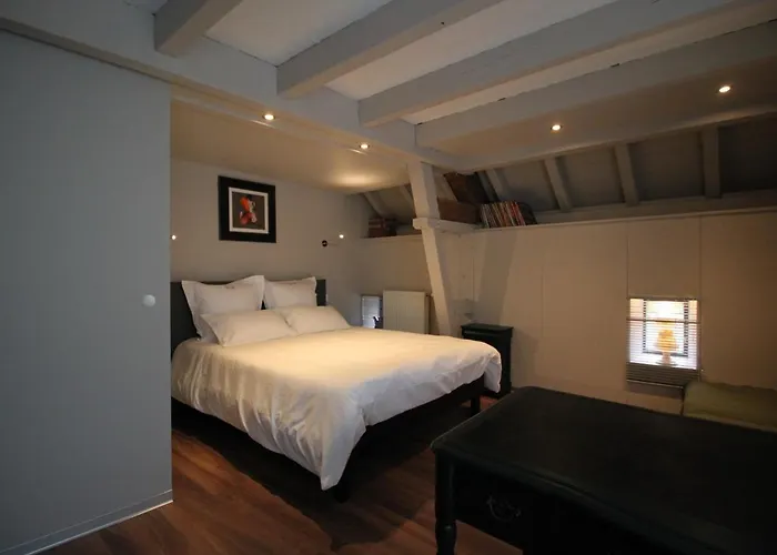 Bed and Breakfast La Colline Du Baa - D'exception 4*